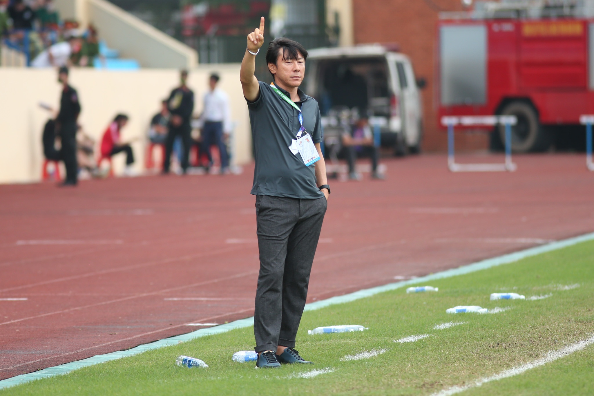 hlv polking chap tai truoc trong tai anh 8