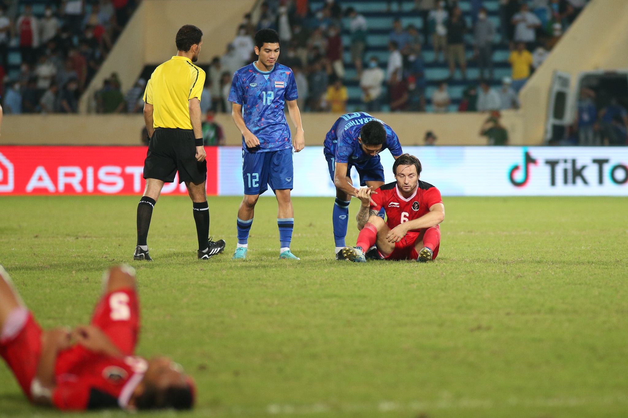 u23 indonesia khoc sau tran thua anh 3