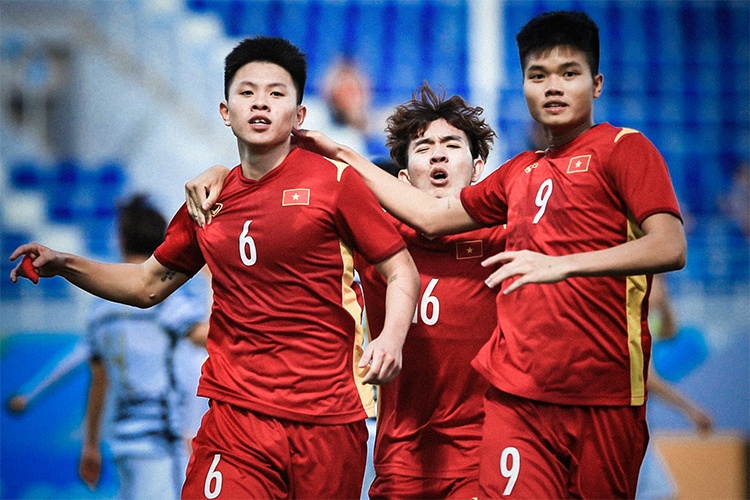 Cham diem U23 Viet Nam: Cap hau ve canh gay an tuong hinh anh