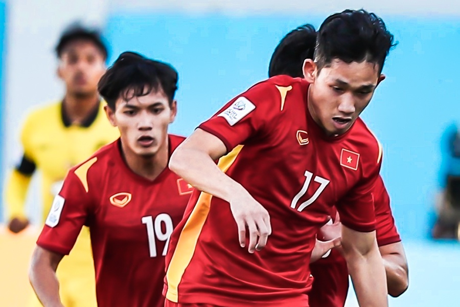 Cham diem U23 Viet Nam: Hai Long, Manh Dung hay nhat hinh anh