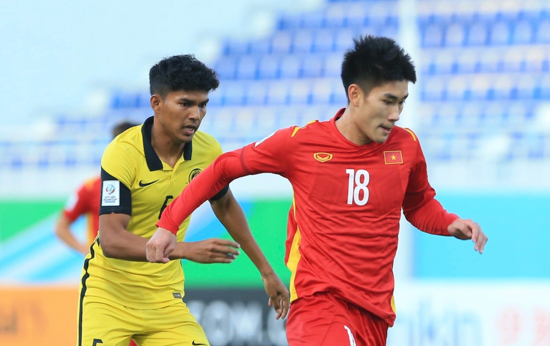 Hang thu Malaysia vat va truoc U23 Viet Nam hinh anh