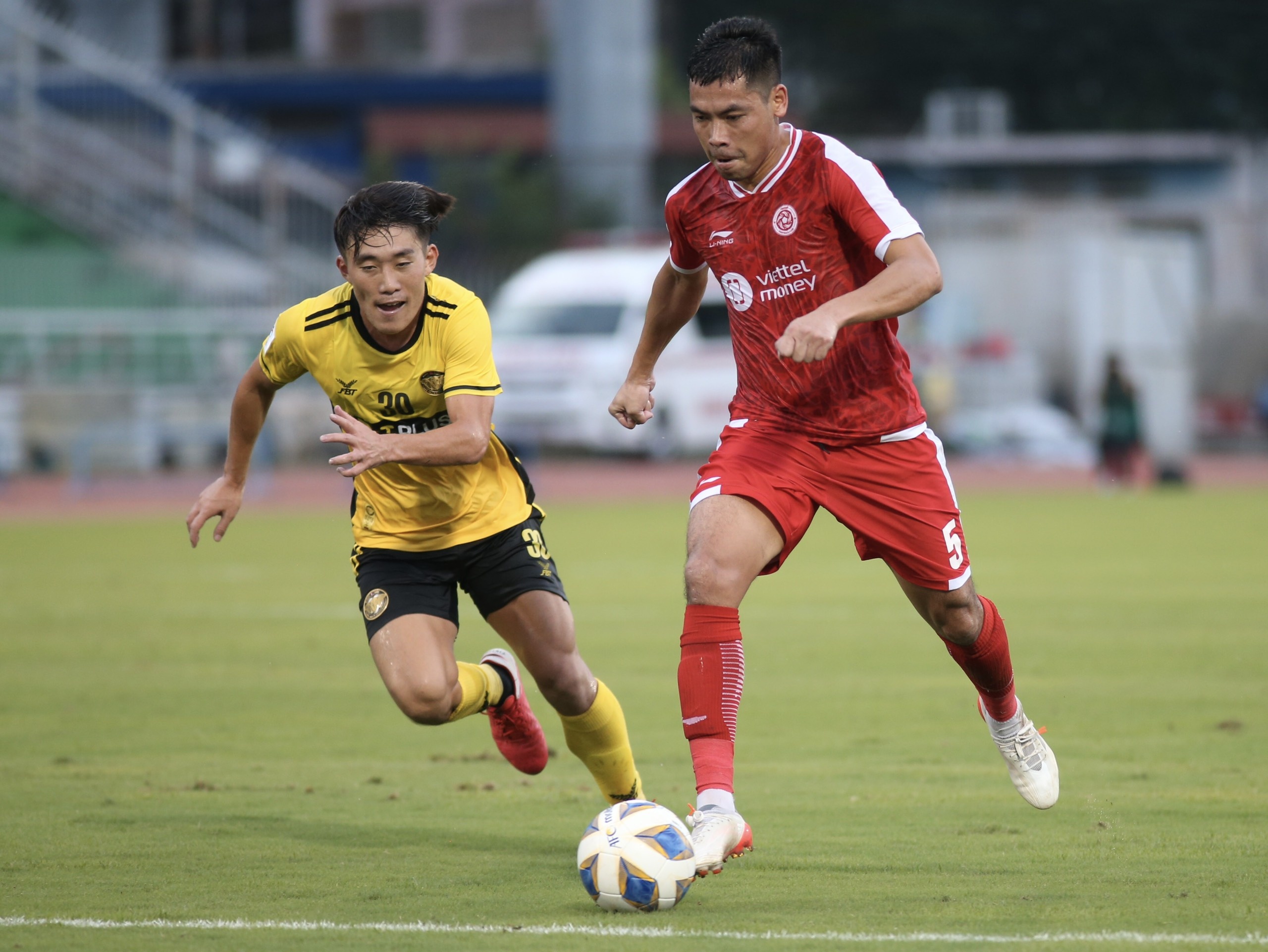 v league tro lai anh 3