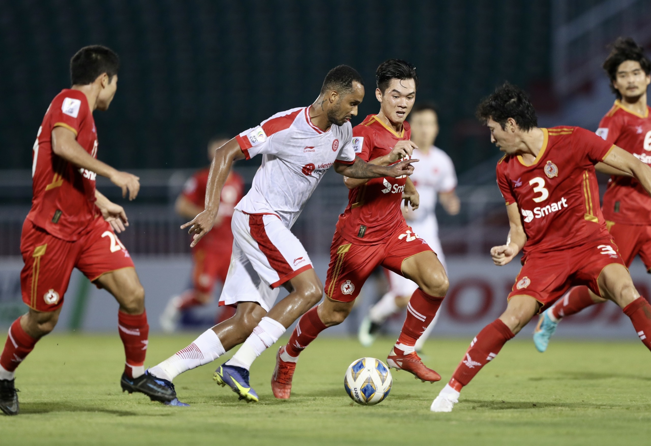 phnom penh crown anh 1