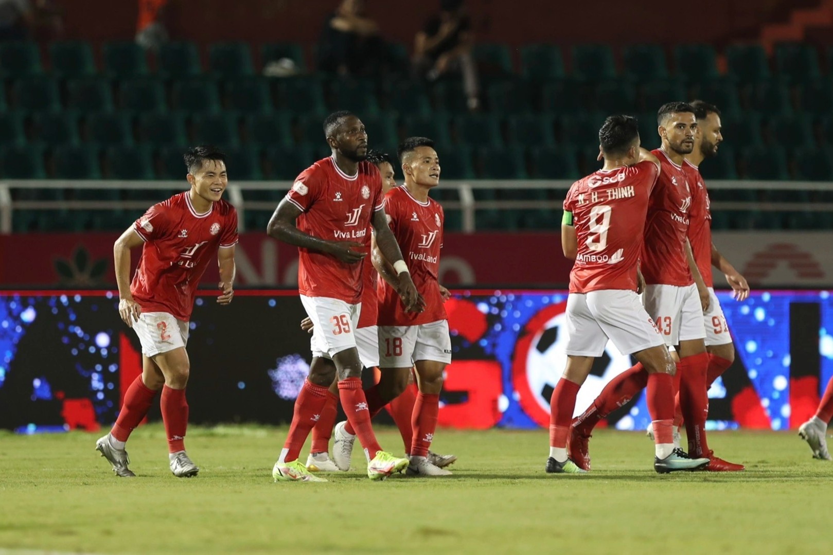 hoang vu samson anh 8