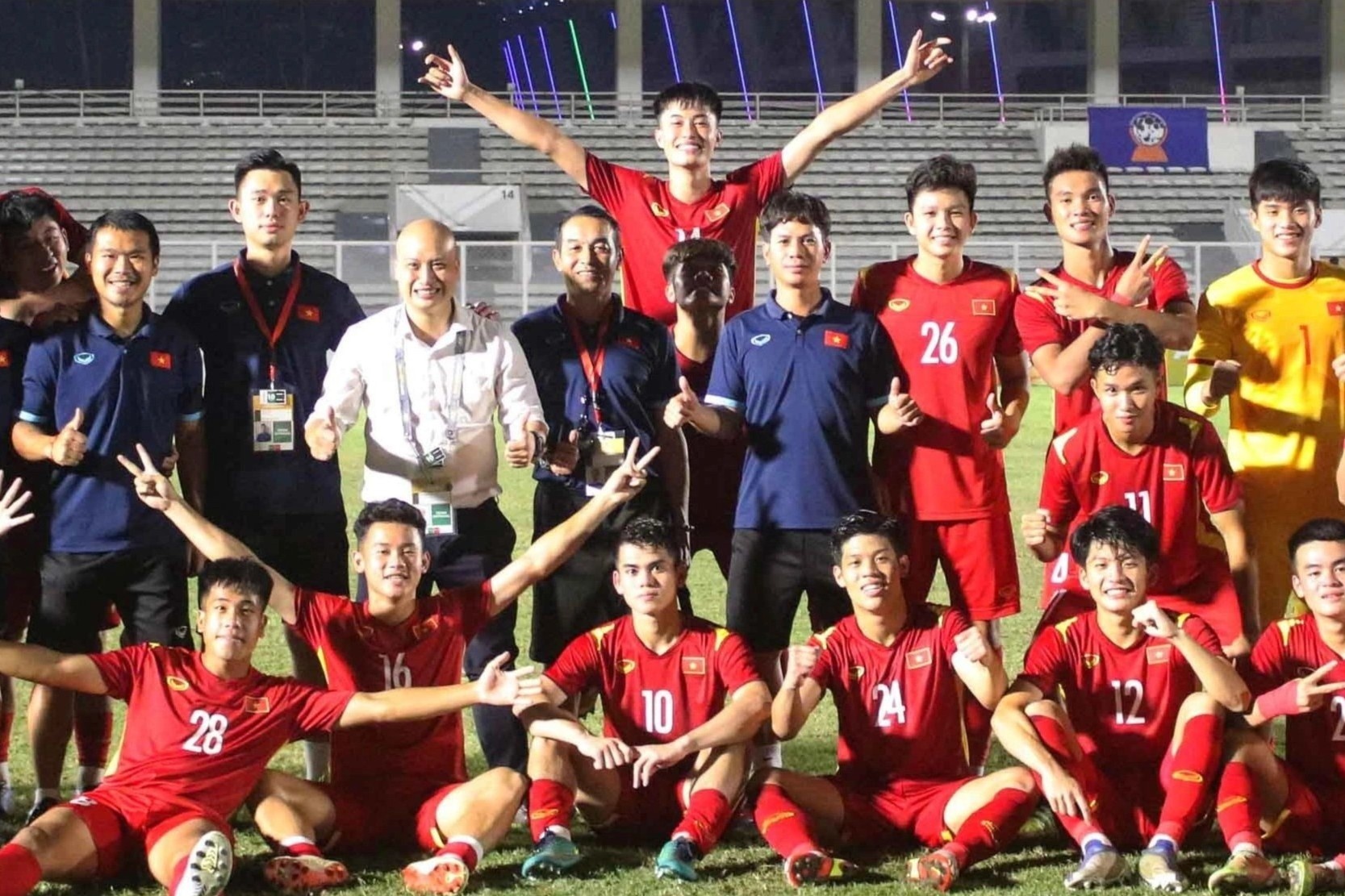 U19 Viet Nam va Thai Lan khien Indonesia bi loai som hinh anh