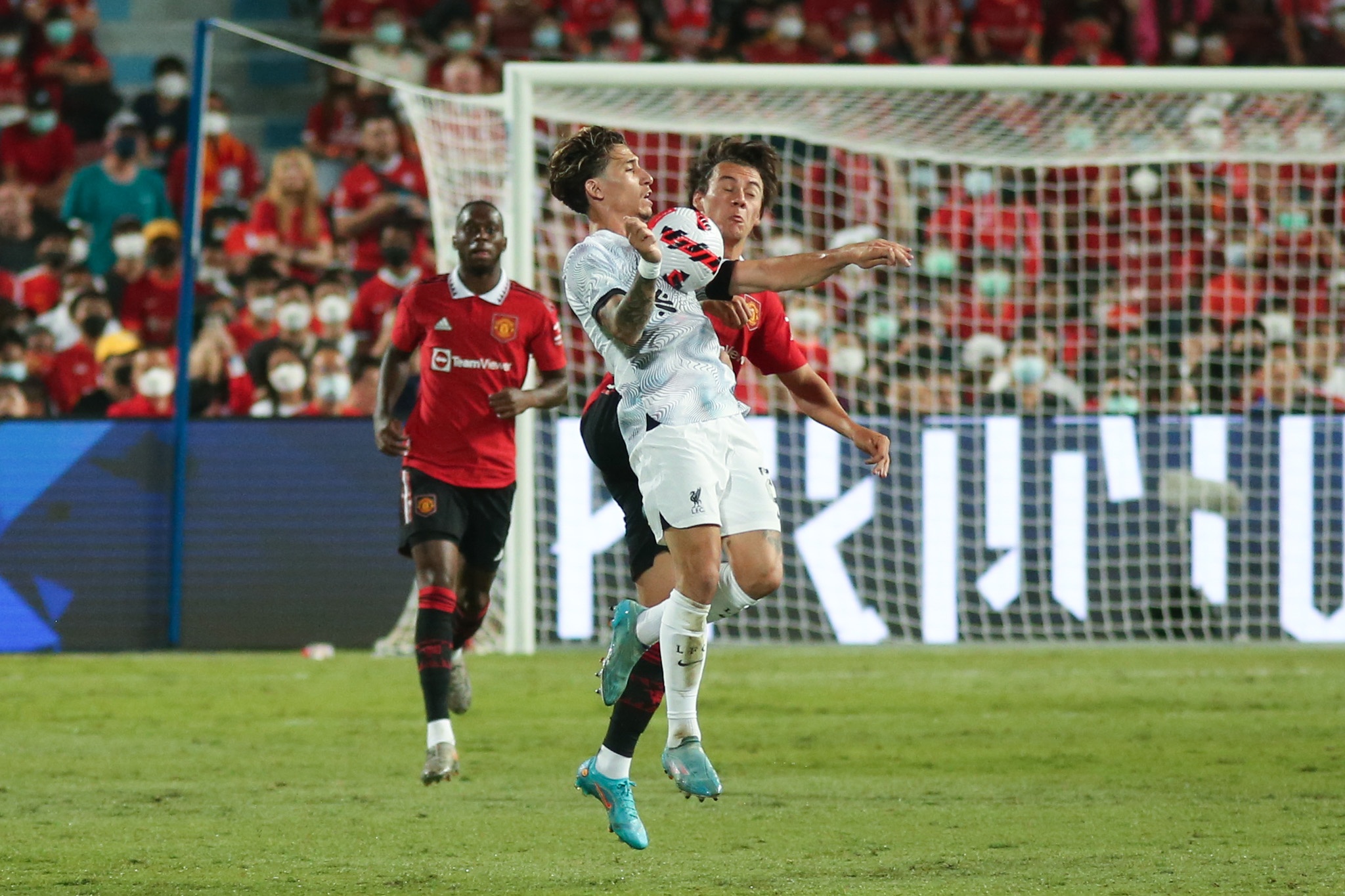 sao tre cua mu anh 1