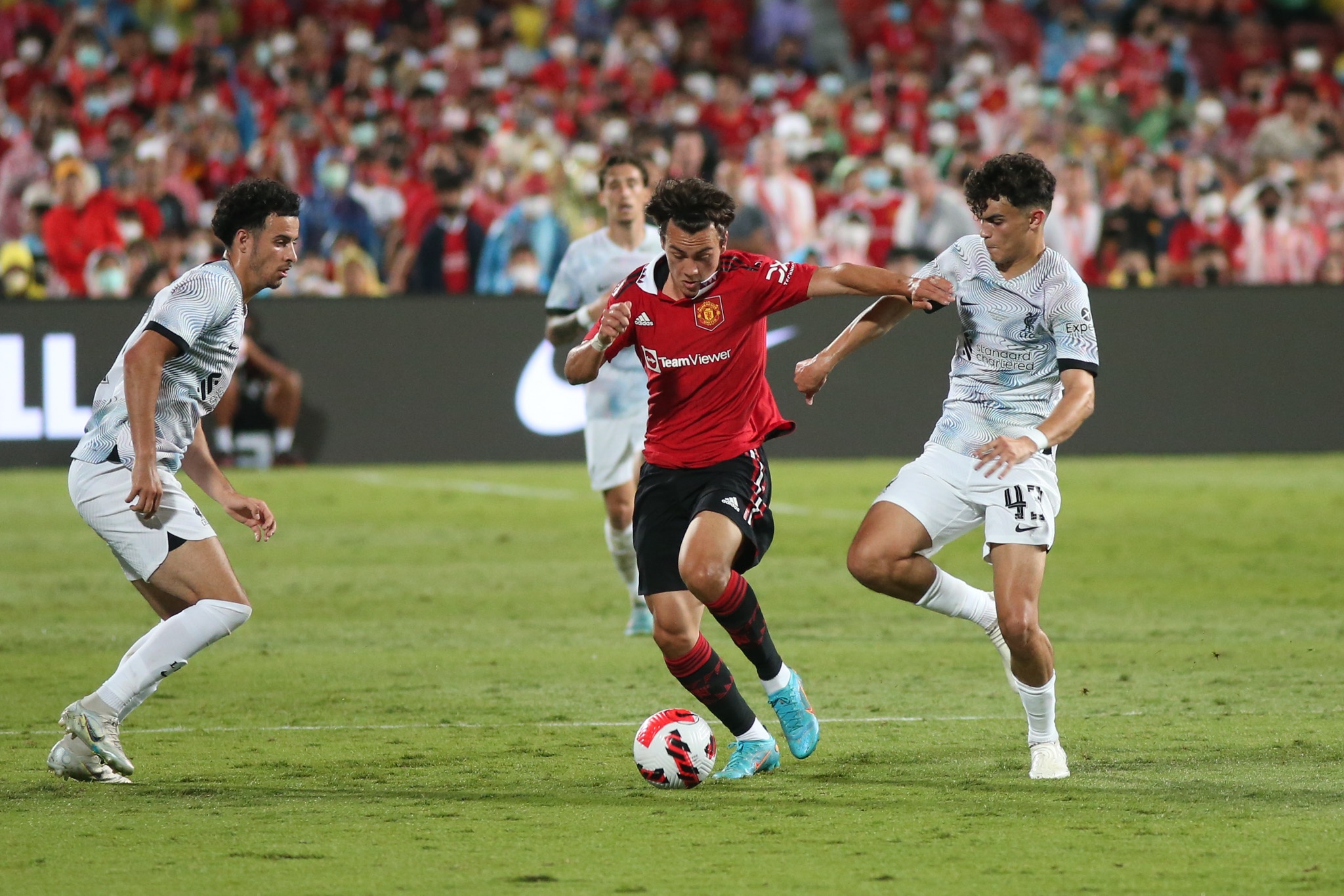 sao tre cua mu anh 5