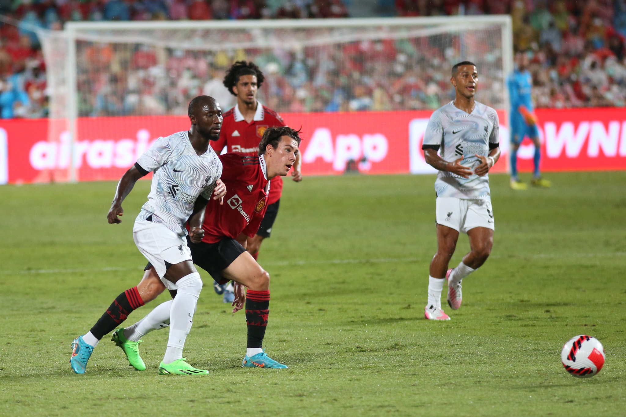 sao tre cua mu anh 2