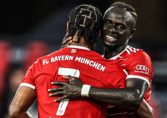 Kimmich khong tin Mane ghi nhieu ban nhu Lewandowski hinh anh