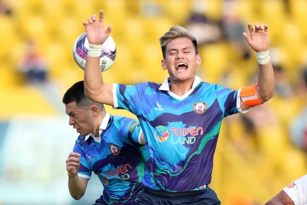 Nghich ly o CLB Binh Dinh hinh anh