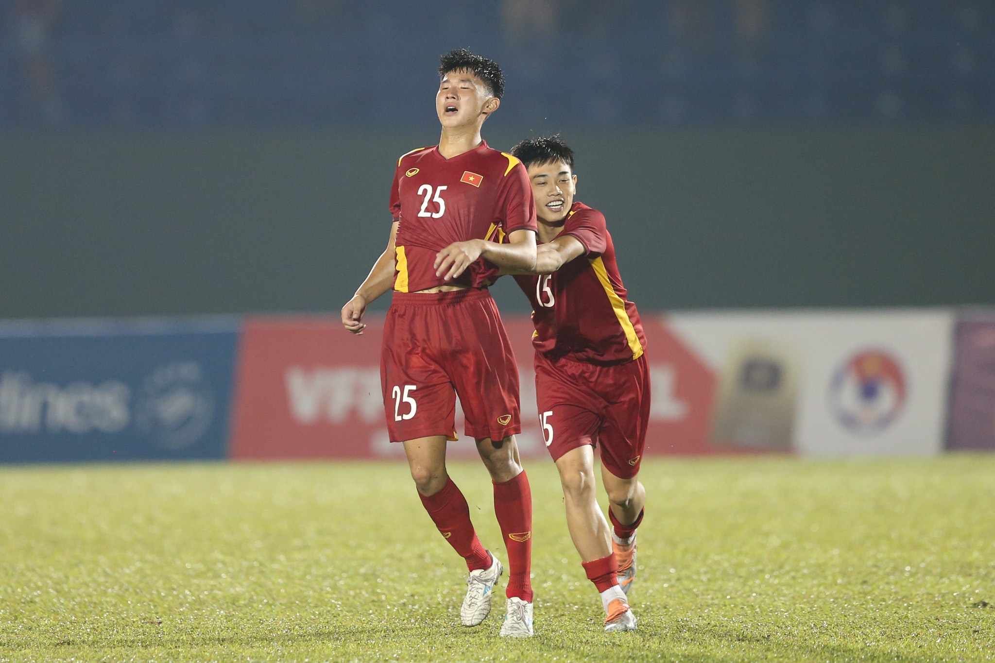 tuyen thu u19 viet nam khoc nuc no anh 4