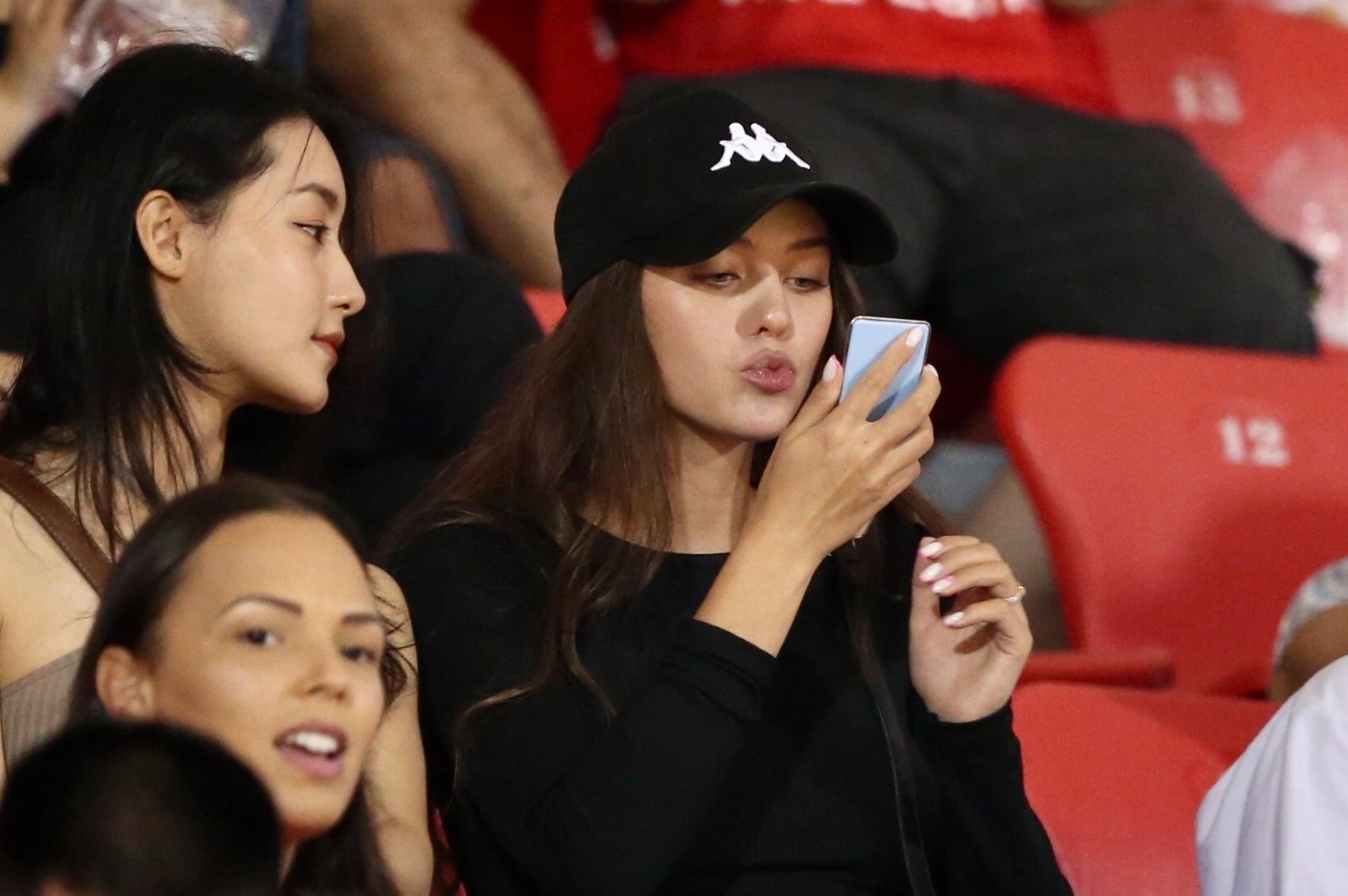 Vo sieu mau khong duoc chung kien Bui Tien Dung bat chinh hinh anh