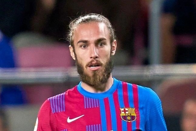 Barca chia tay cau thu thu 9 trong he 2022 hinh anh