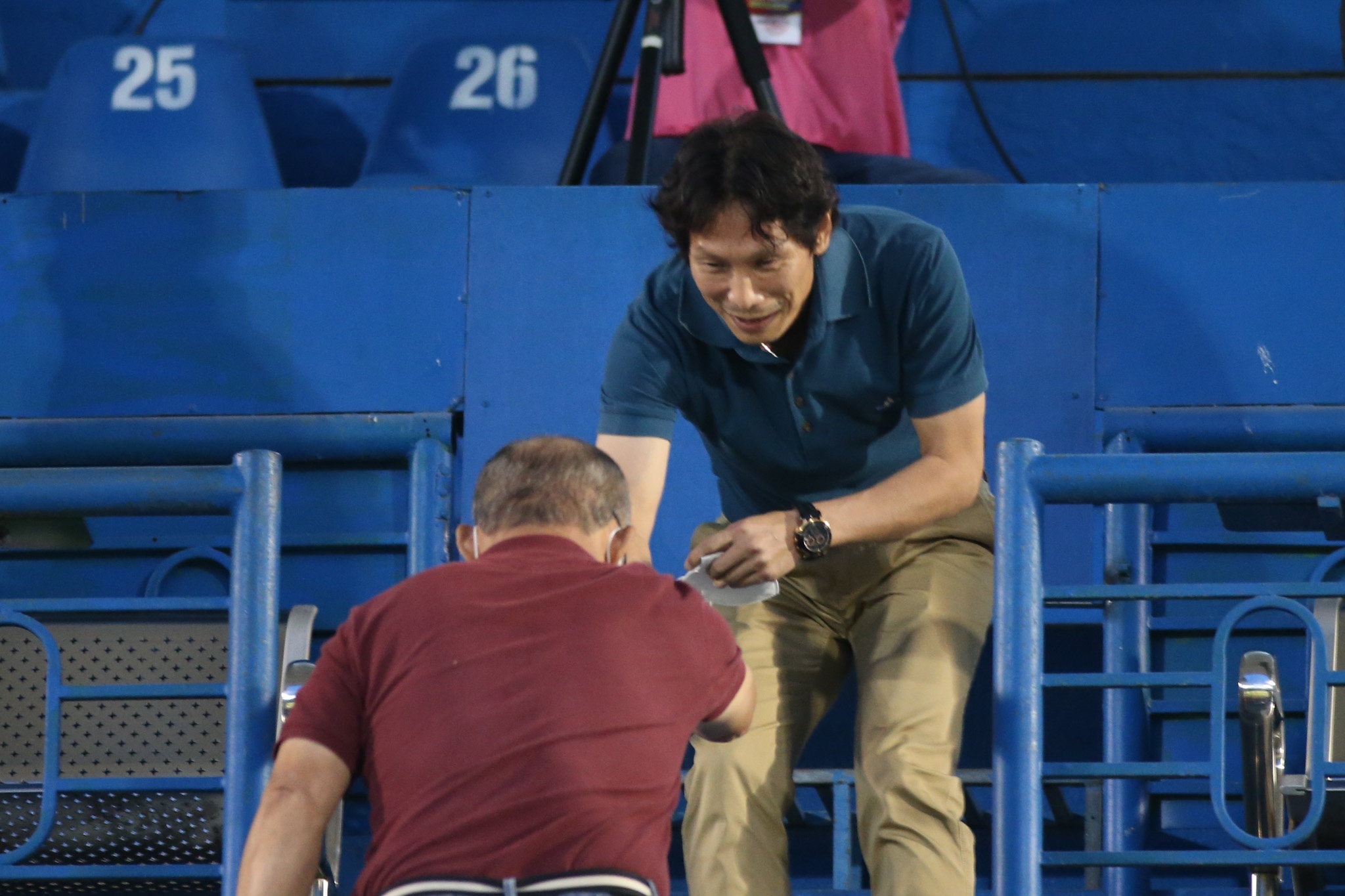 hlv gong chu dao voi park hang seo anh 2