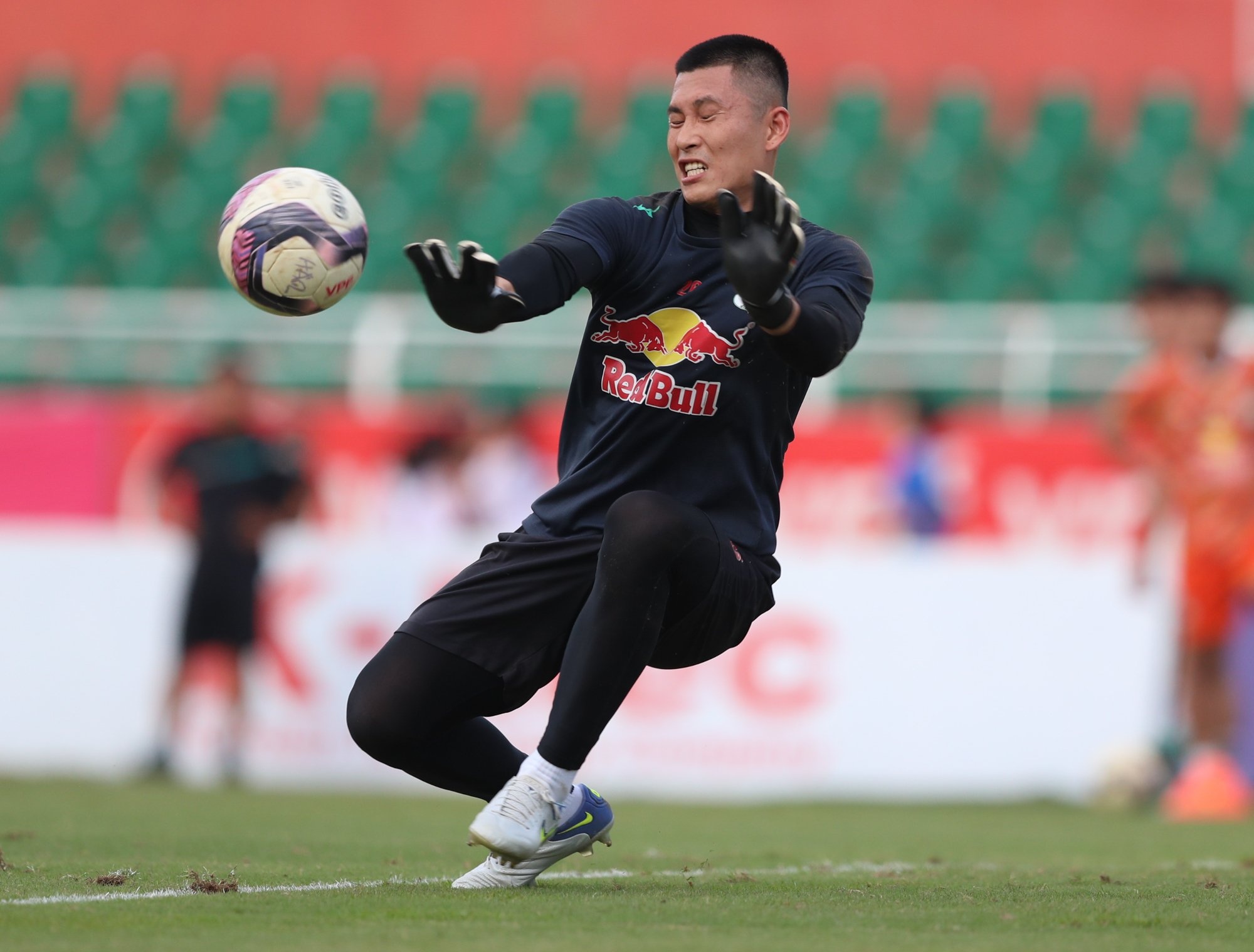 cong phuong tro lai anh 10