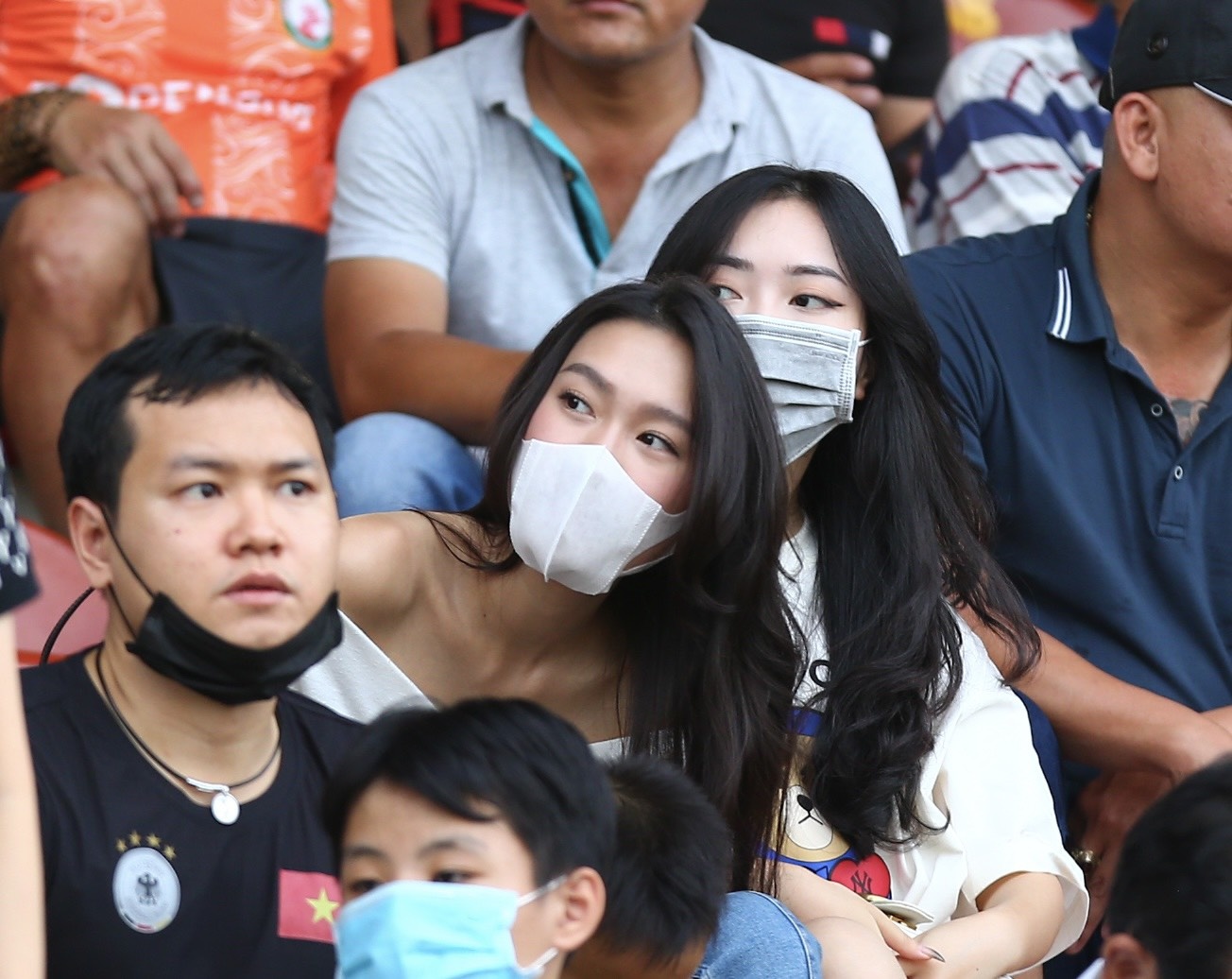 ban gai van hau anh 1