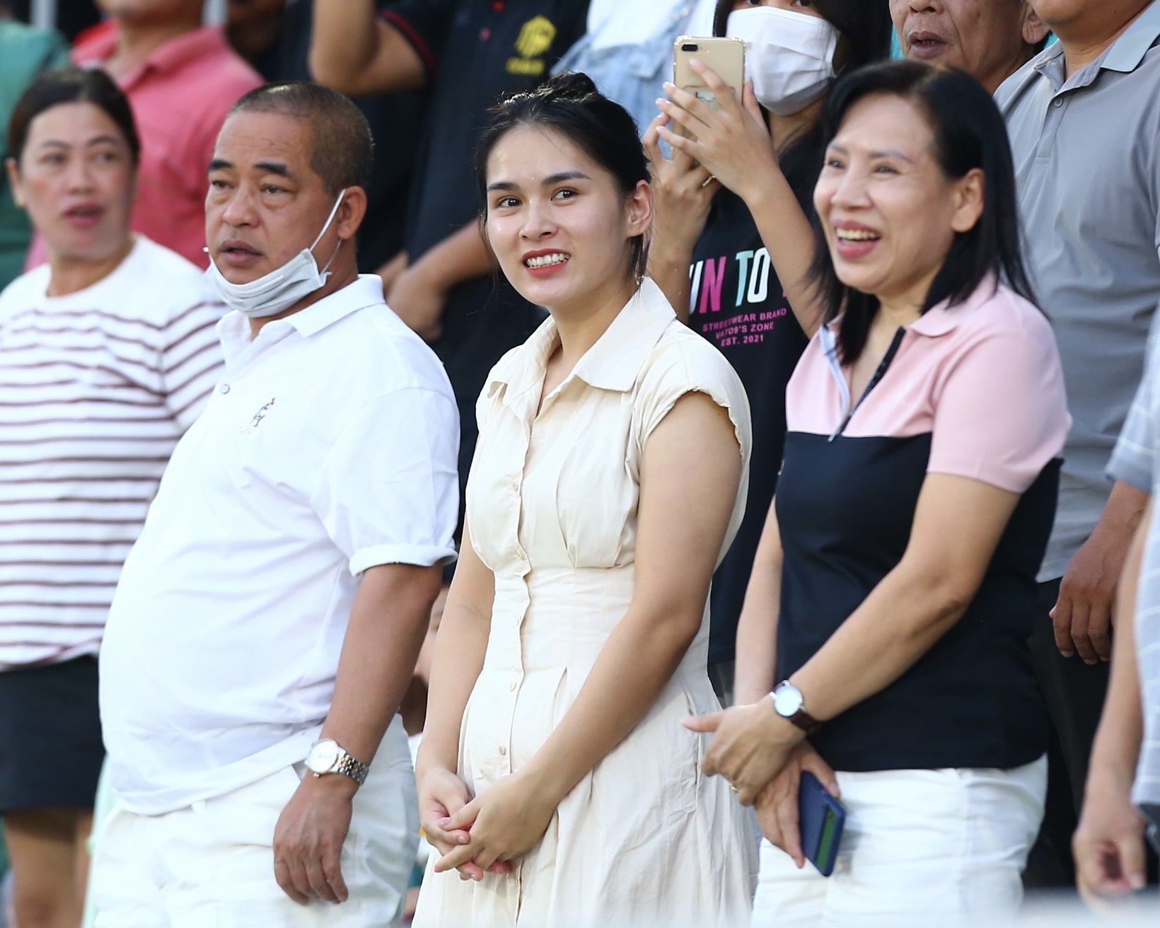 ban gai van hau anh 4