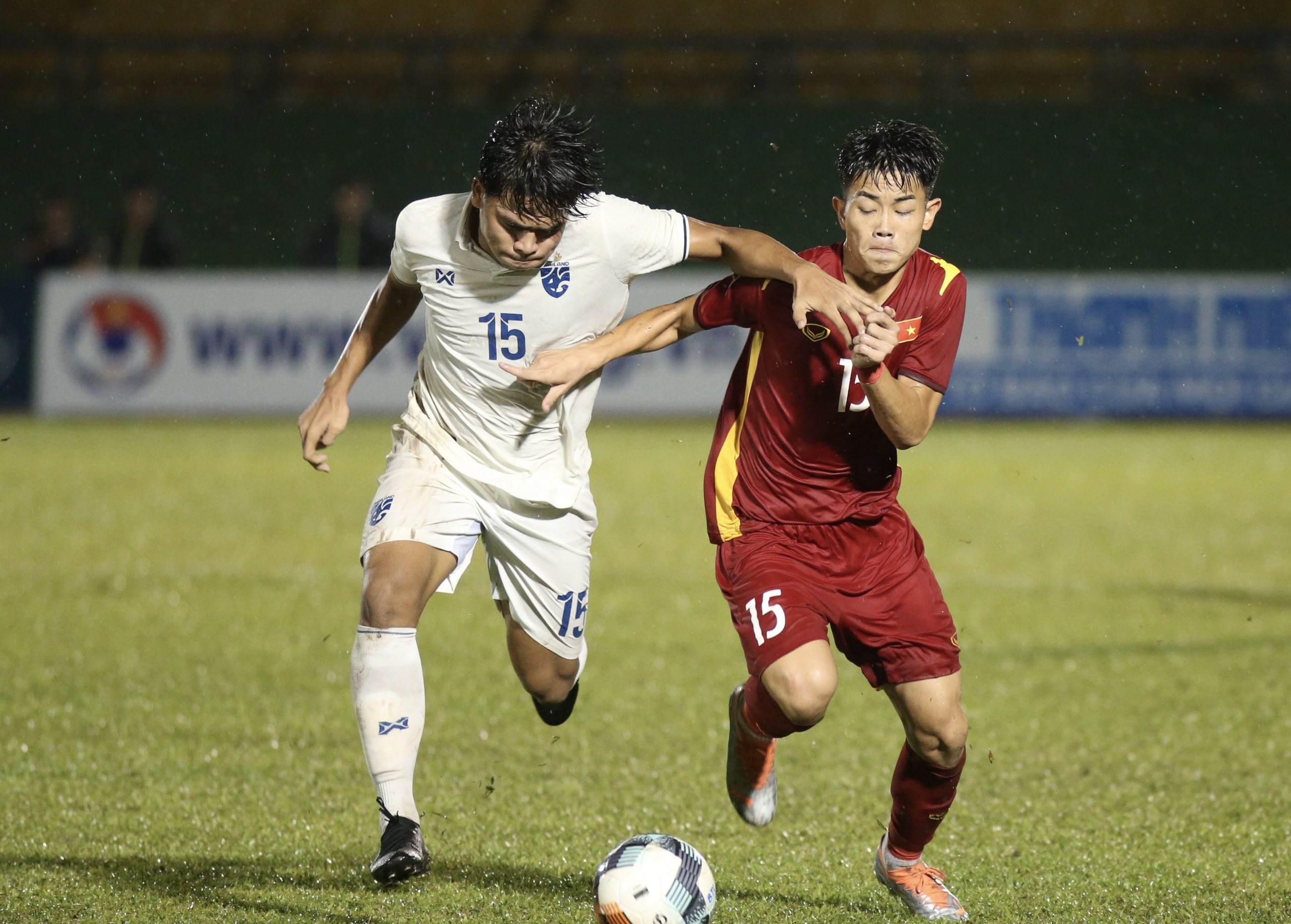 HLV U19 Viet Nam: 'Cau thu hung phan hon khi gap Thai Lan' hinh anh