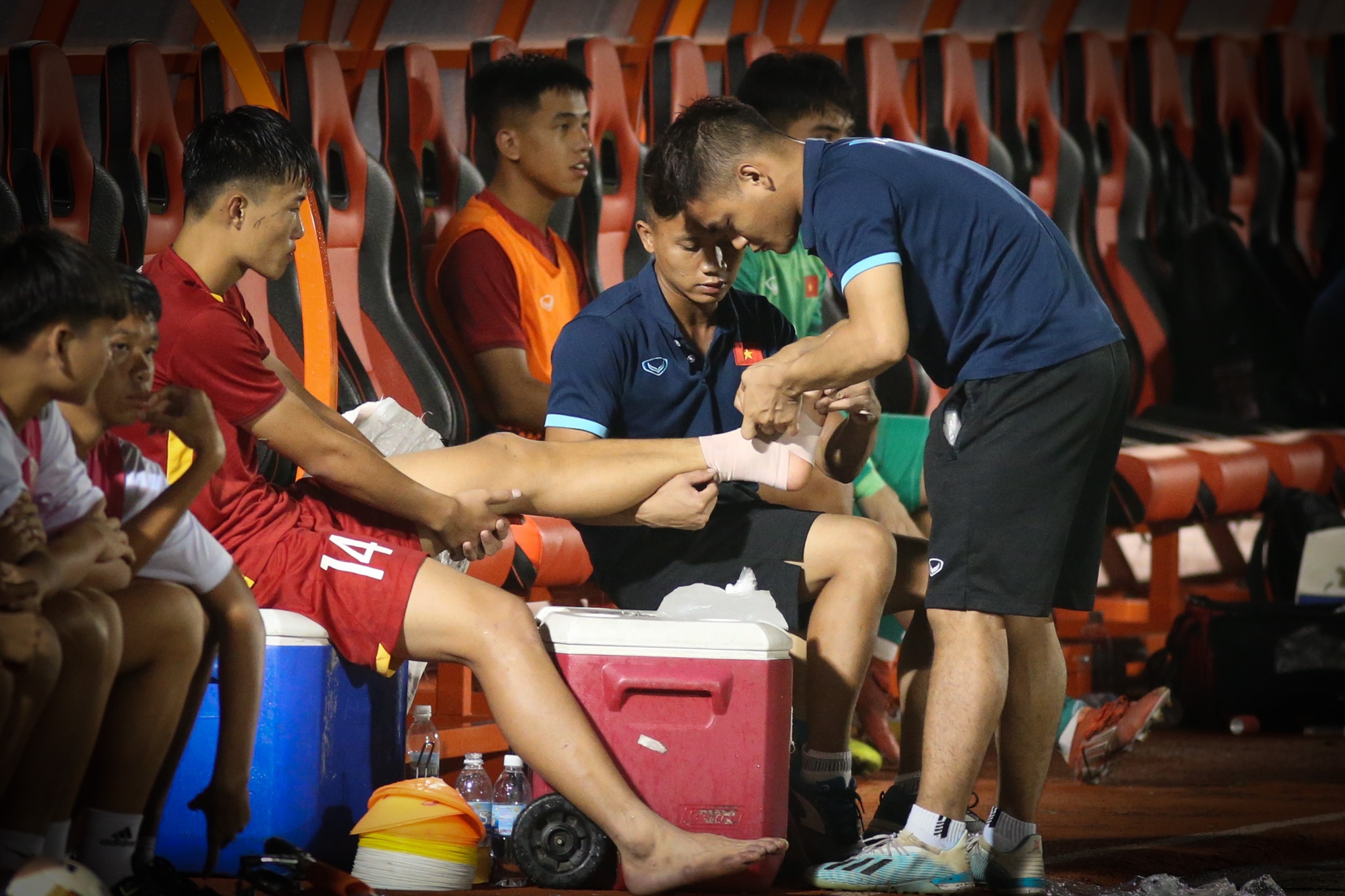 văn trường chấn thương ảnh 5 van truong chan thuong anh 5