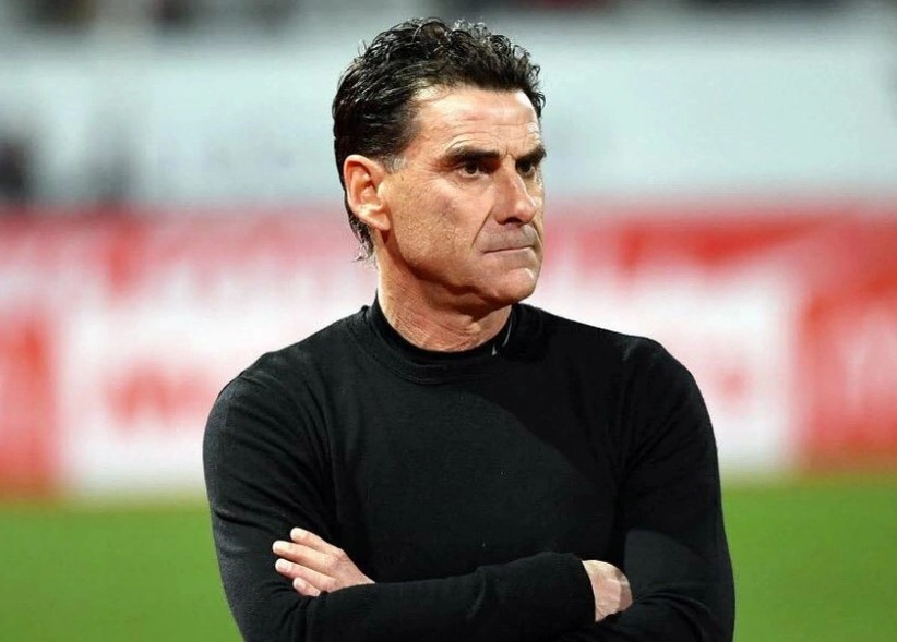 HLV Tholot noi gi sau 4 tran khong thang cua Pau hinh anh