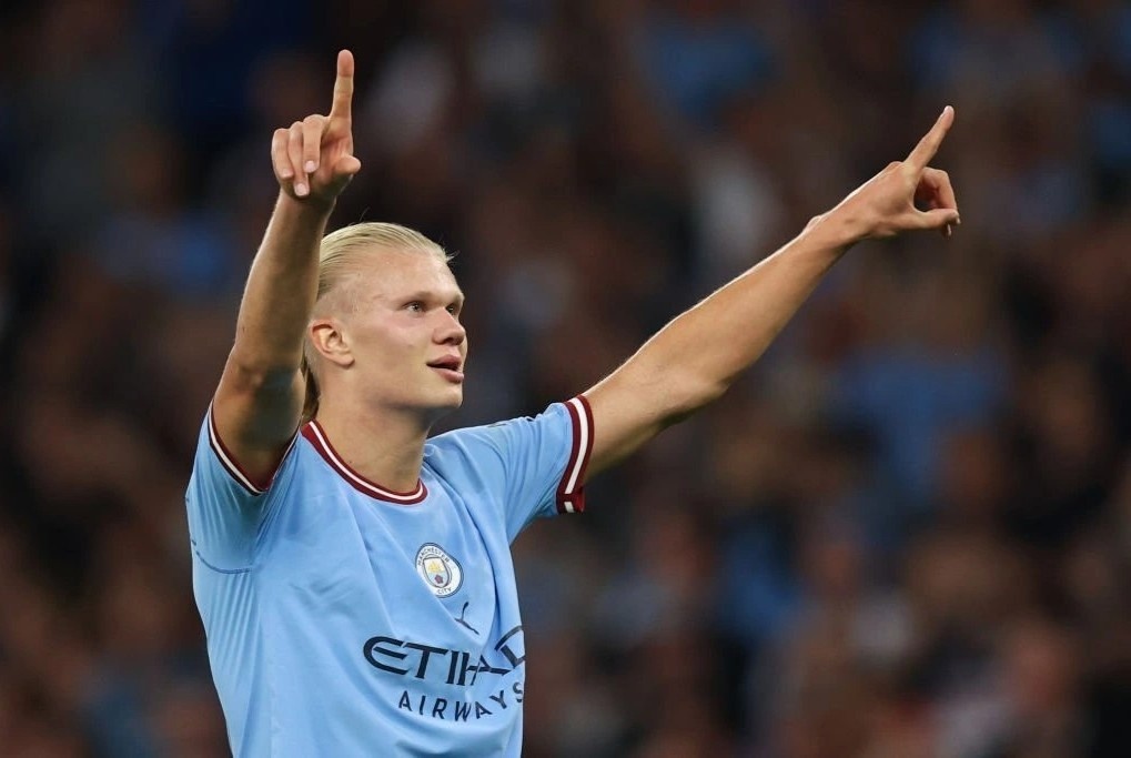 Owen: 'Haaland se pha vo hau het ky luc ghi ban' hinh anh