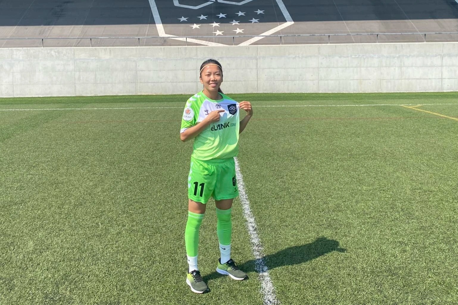 Huynh Nhu noi gi sau man ra mat tren dat Bo Dao Nha hinh anh