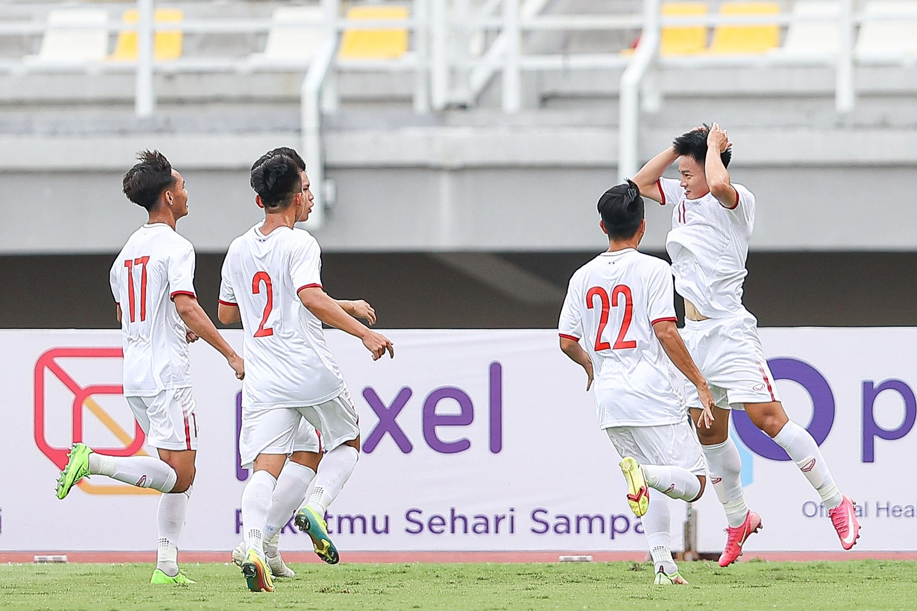 U20 Viet Nam thang Timor Leste 4-0 hinh anh