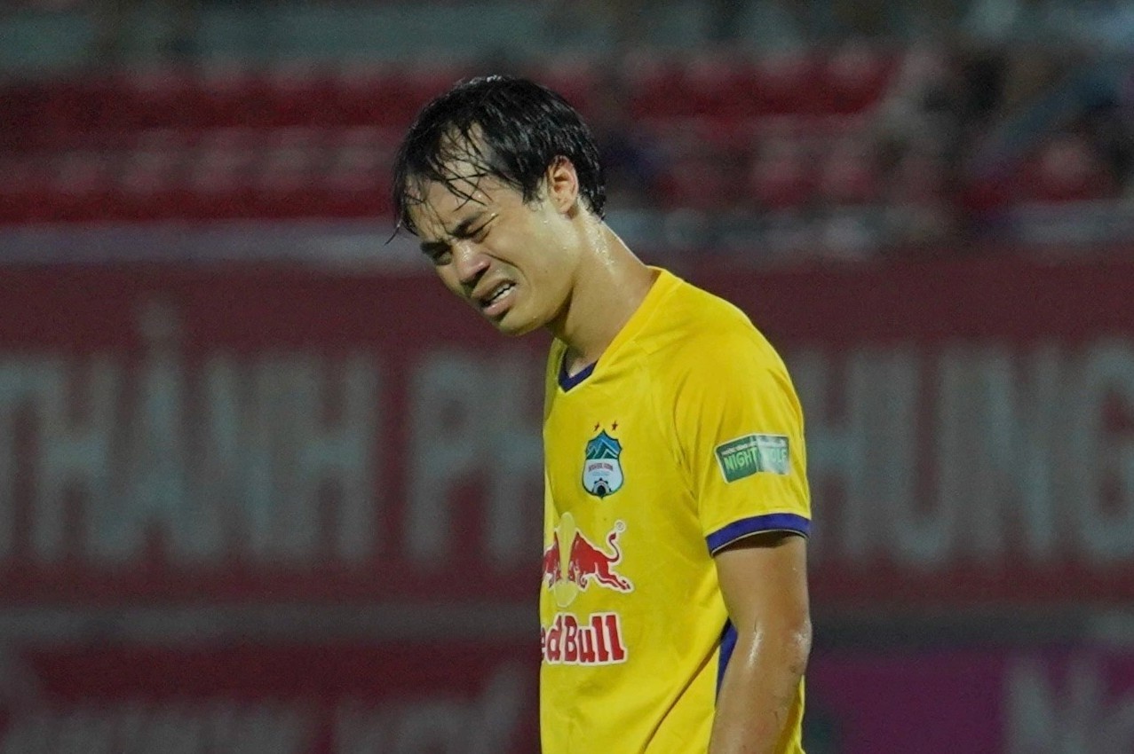 HLV Kiatisuk: 'Neu bi bo xa qua, HAGL chi huong den top 3' hinh anh