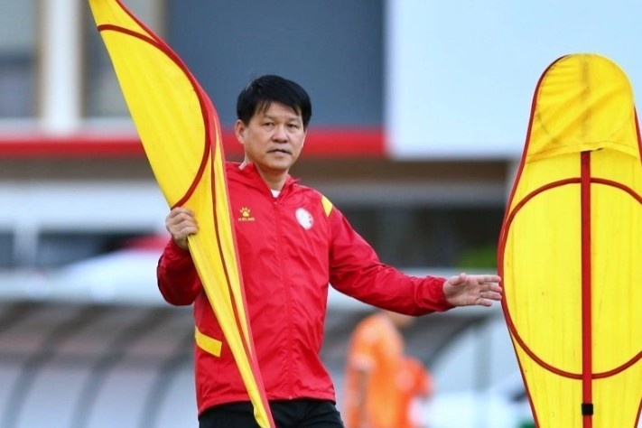 HLV CLB TP.HCM noi gi sau khi thang HAGL o tran ra mat hinh anh