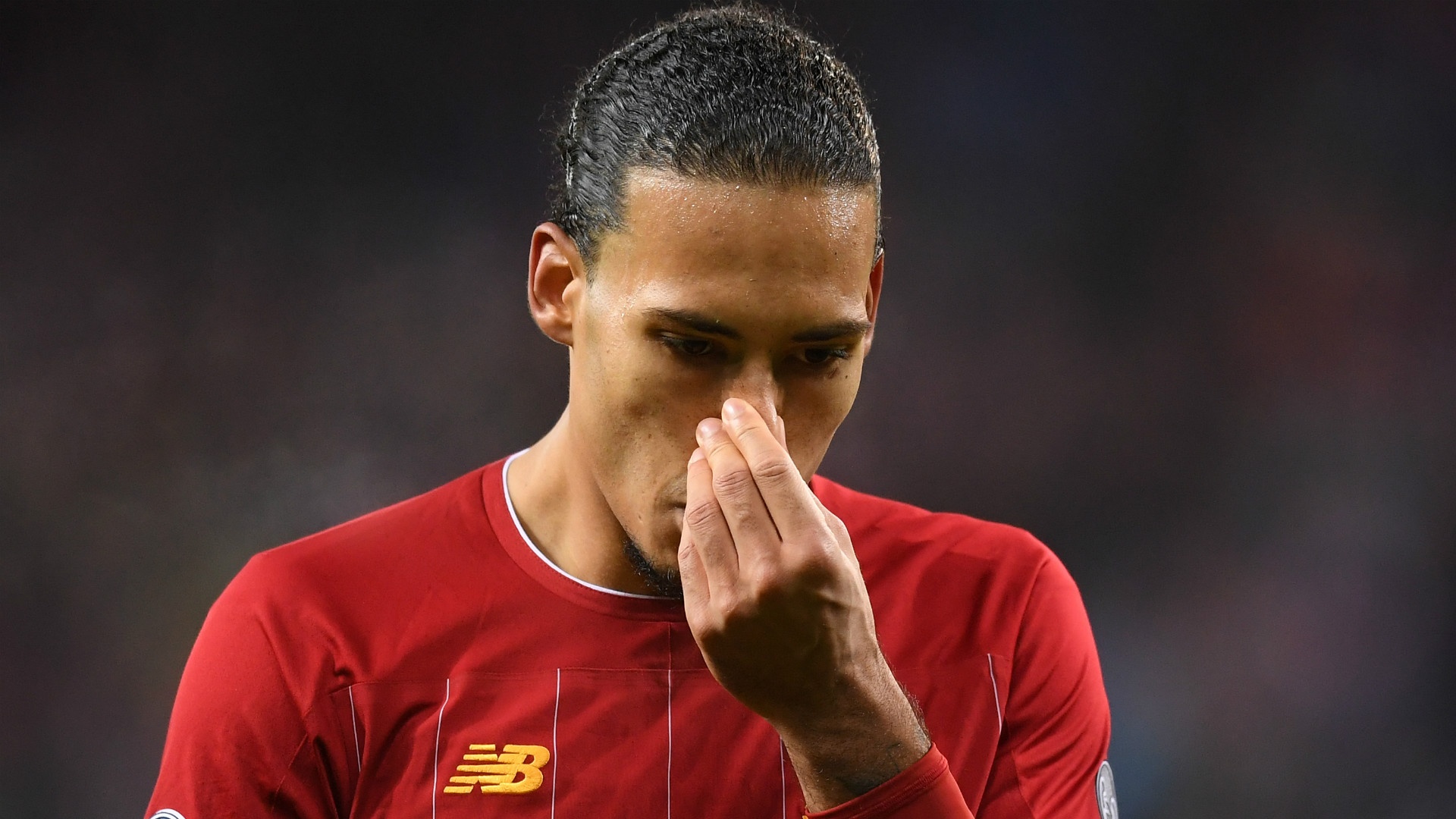 Van Dijk bi chi trich vi giu chan cho World Cup hinh anh