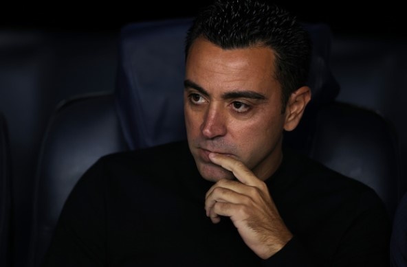 Xavi: 'Barca khong xung dang choi o Champions League' hinh anh