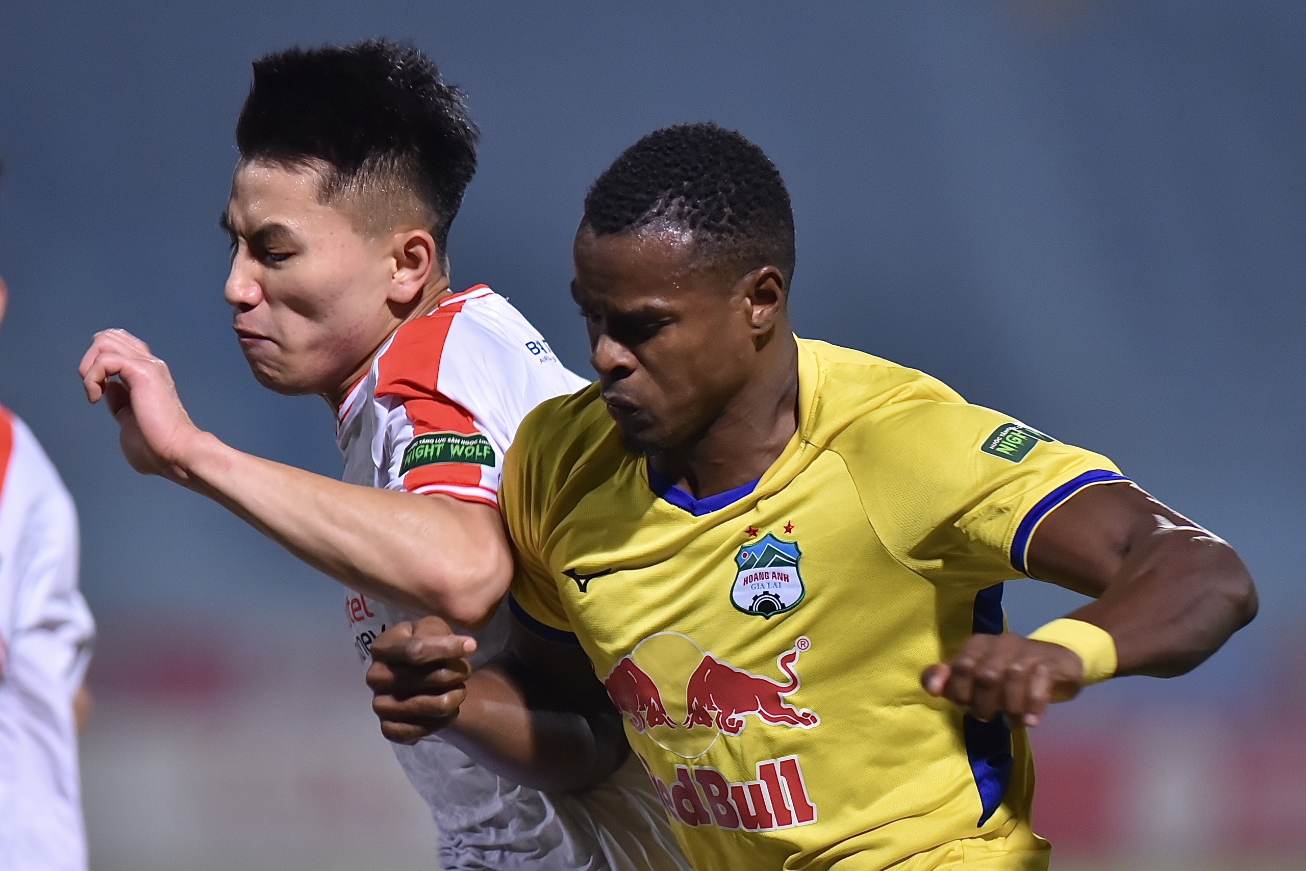 HAGL thua 3 tran lien tiep tai V.League 2022 hinh anh