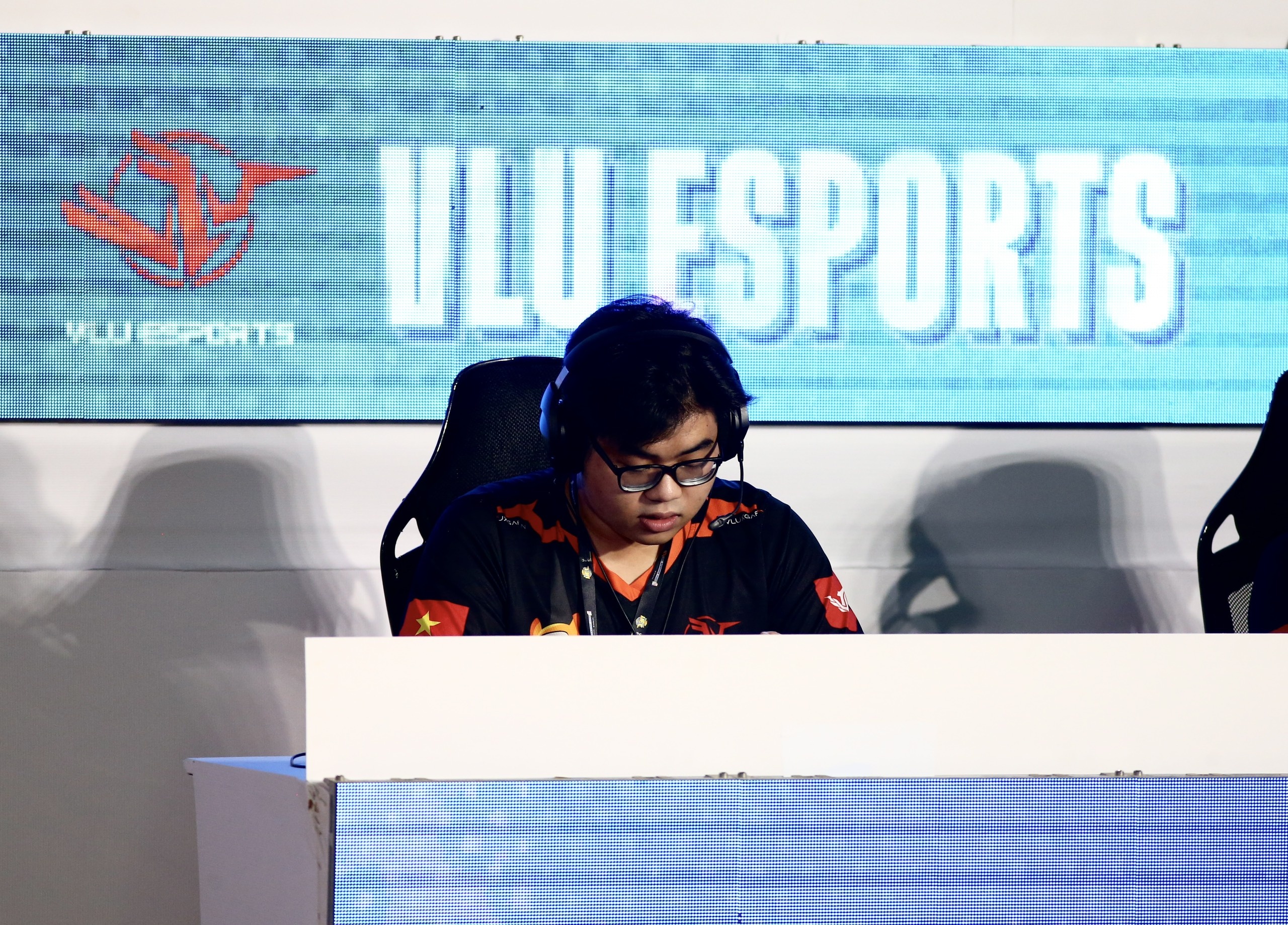 uec mua thu 2022 anh 3