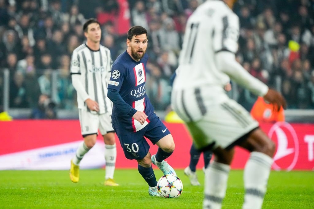 CDV Juventus vo tay vi Messi hinh anh