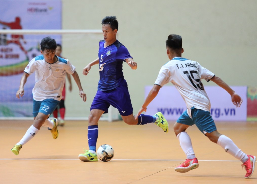 Tuyen thu futsal Viet Nam toa sang giup Thai Son Nam thang tran hinh anh