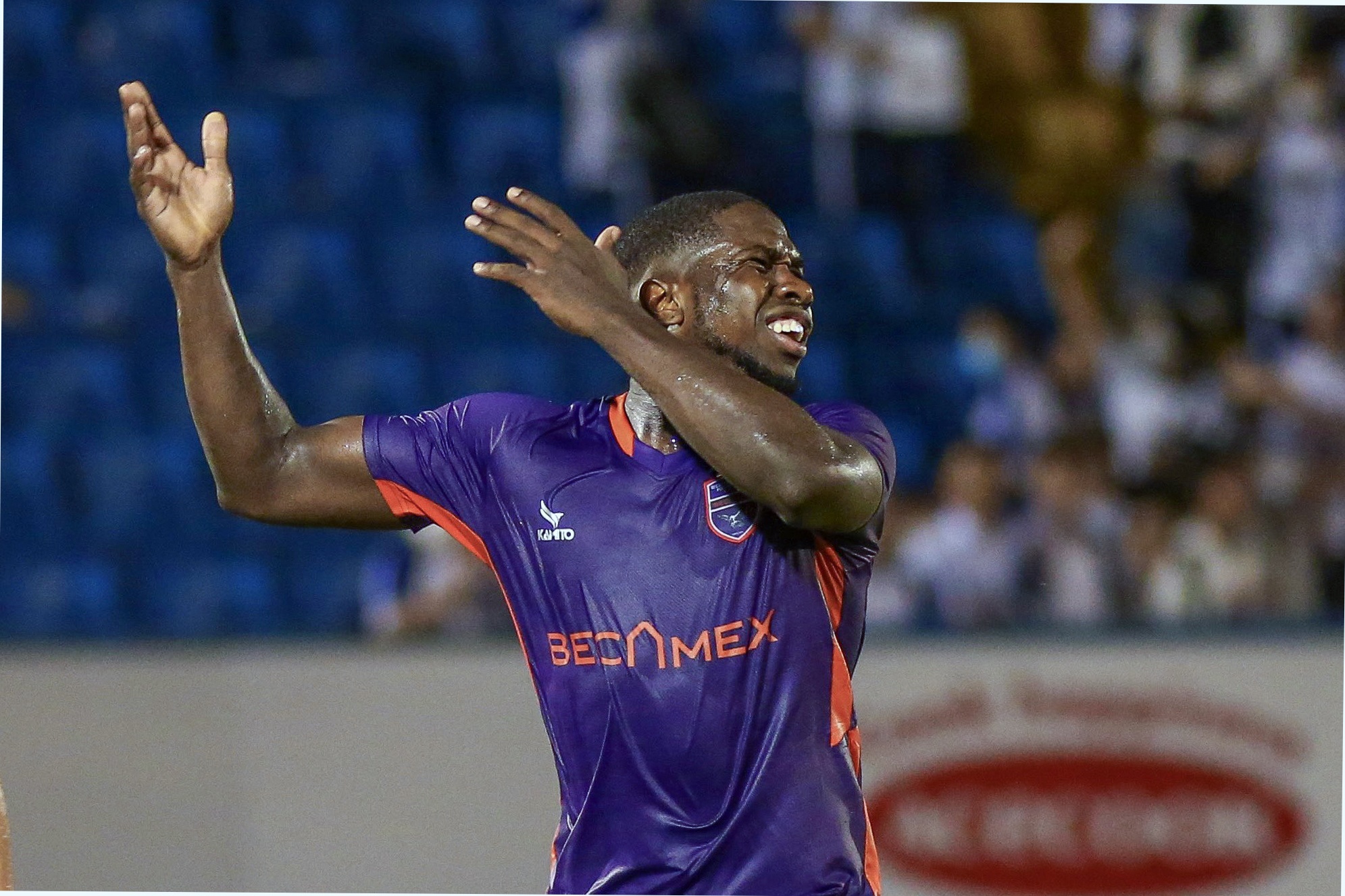 Vua pha luoi V.League 2022 nhat nhoa truoc a quan Nhat Ban hinh anh