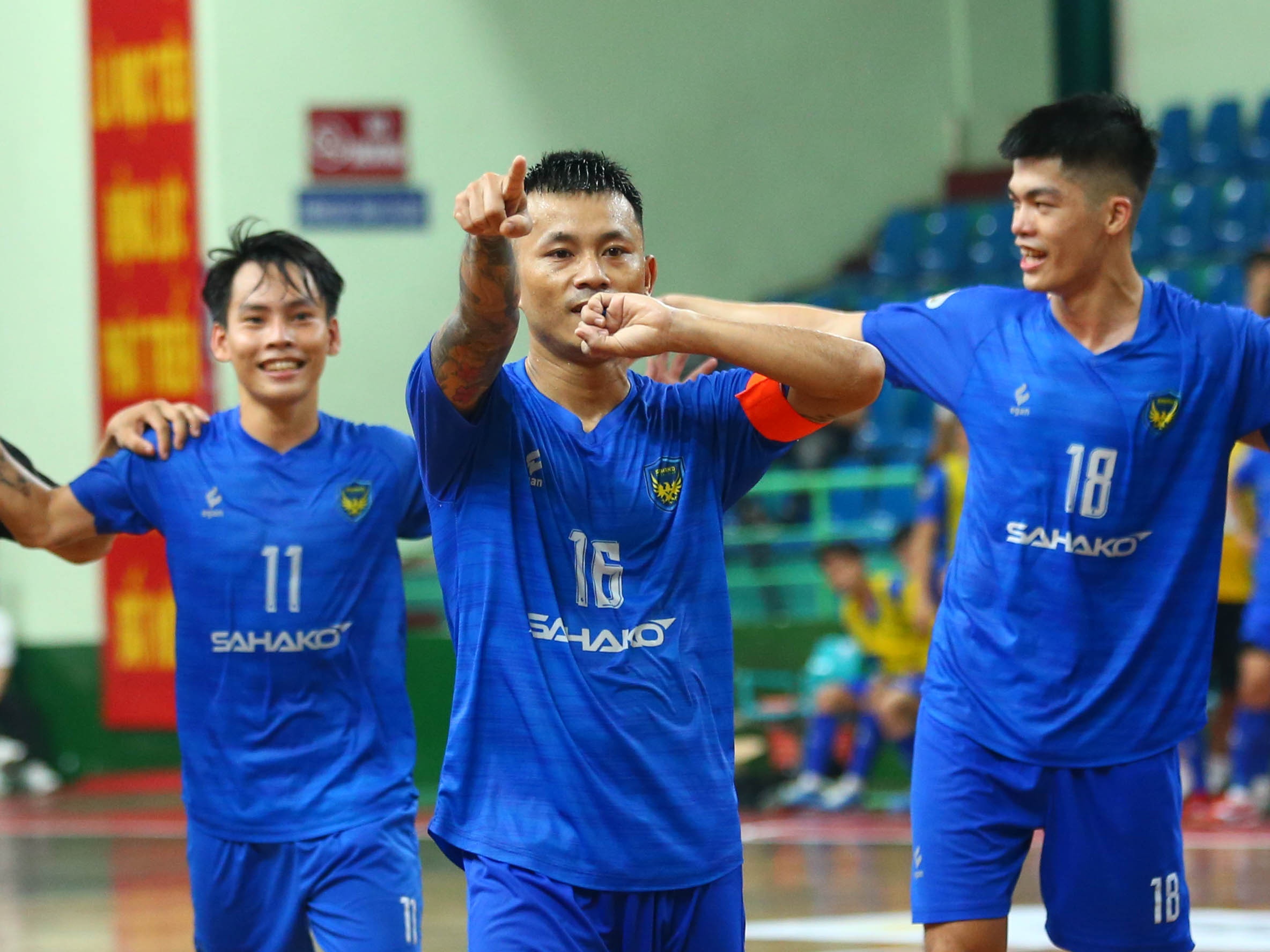 Tuyen thu futsal Viet Nam toa sang o Cup Quoc gia hinh anh