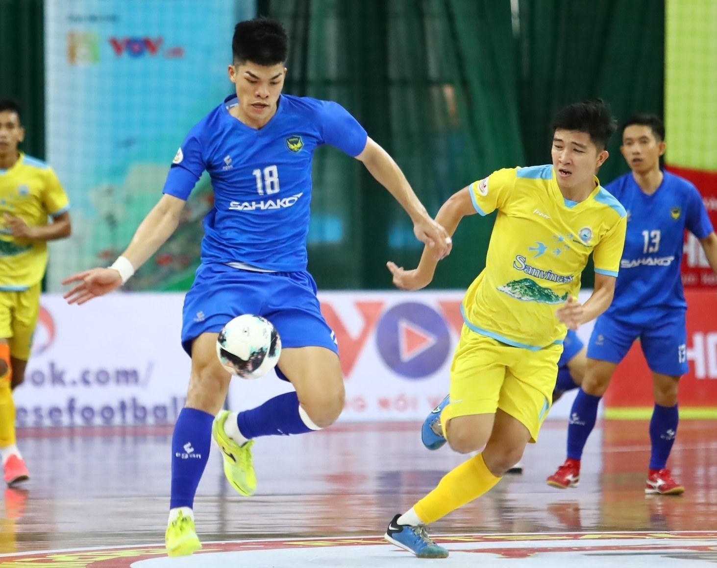 Tan vuong futsal Viet Nam bi loai som o Cup Quoc gia 2022 hinh anh