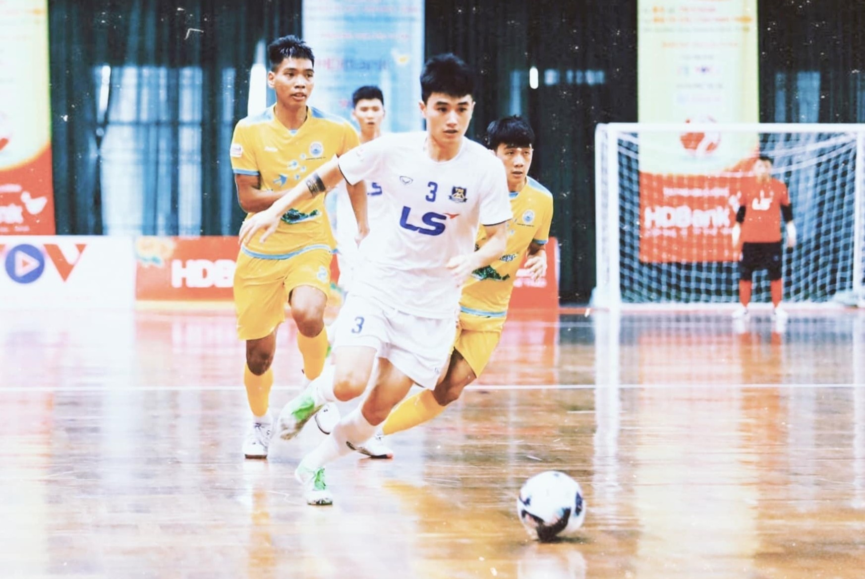 Thai Son Bac gianh huy chuong dong futsal Cup Quoc gia hinh anh