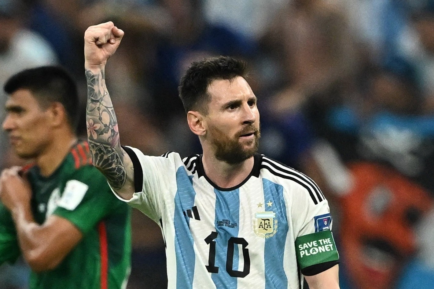 HLV Ba Lan: 'Ca the gioi tim cach ngan Messi nhieu nam roi' hinh anh