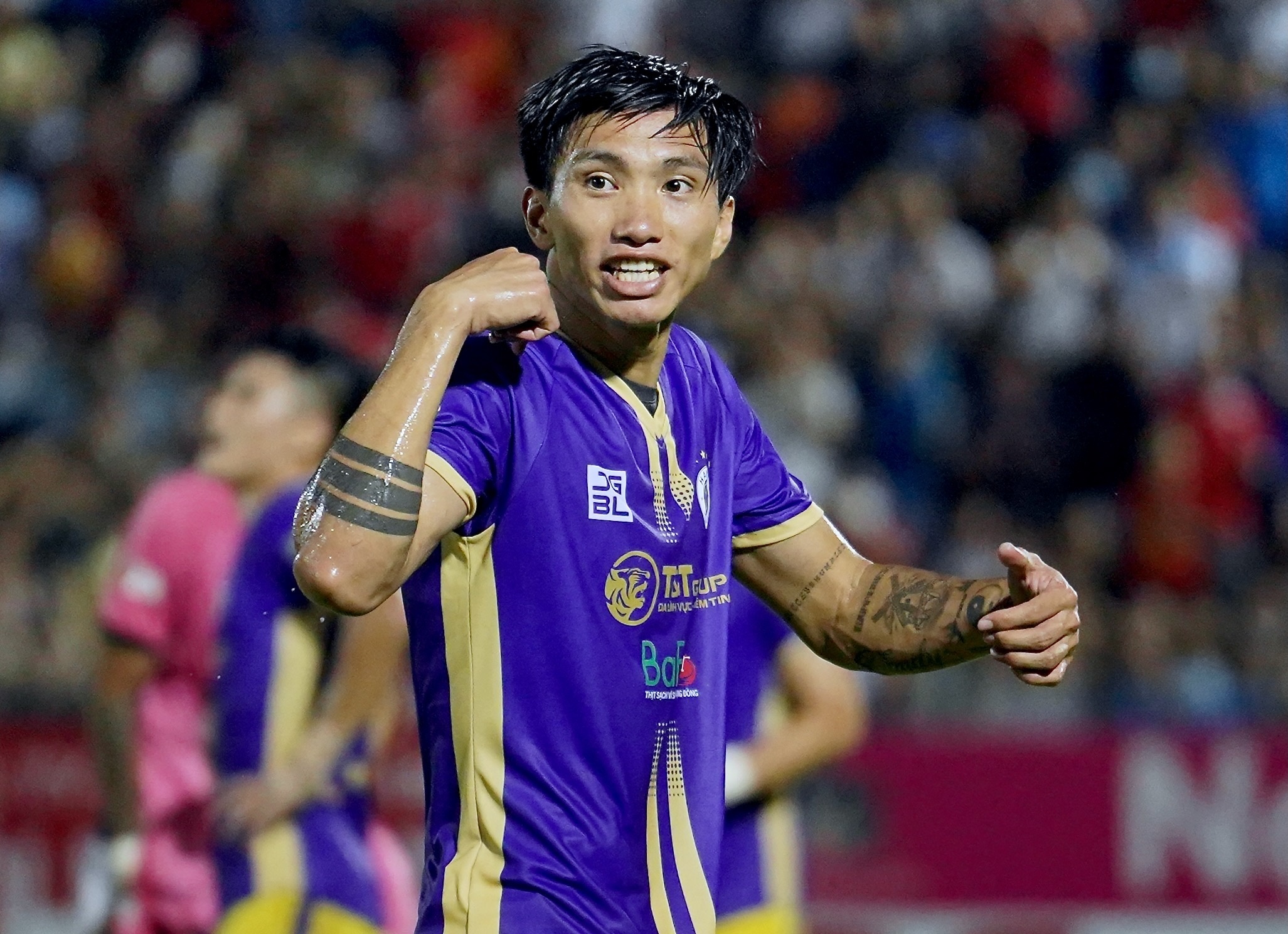 Doan Van Hau sap chia tay CLB Ha Noi hinh anh