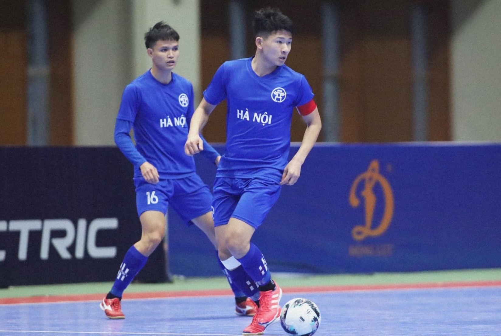 Futsal TP.HCM tranh HCV voi Ha Noi hinh anh