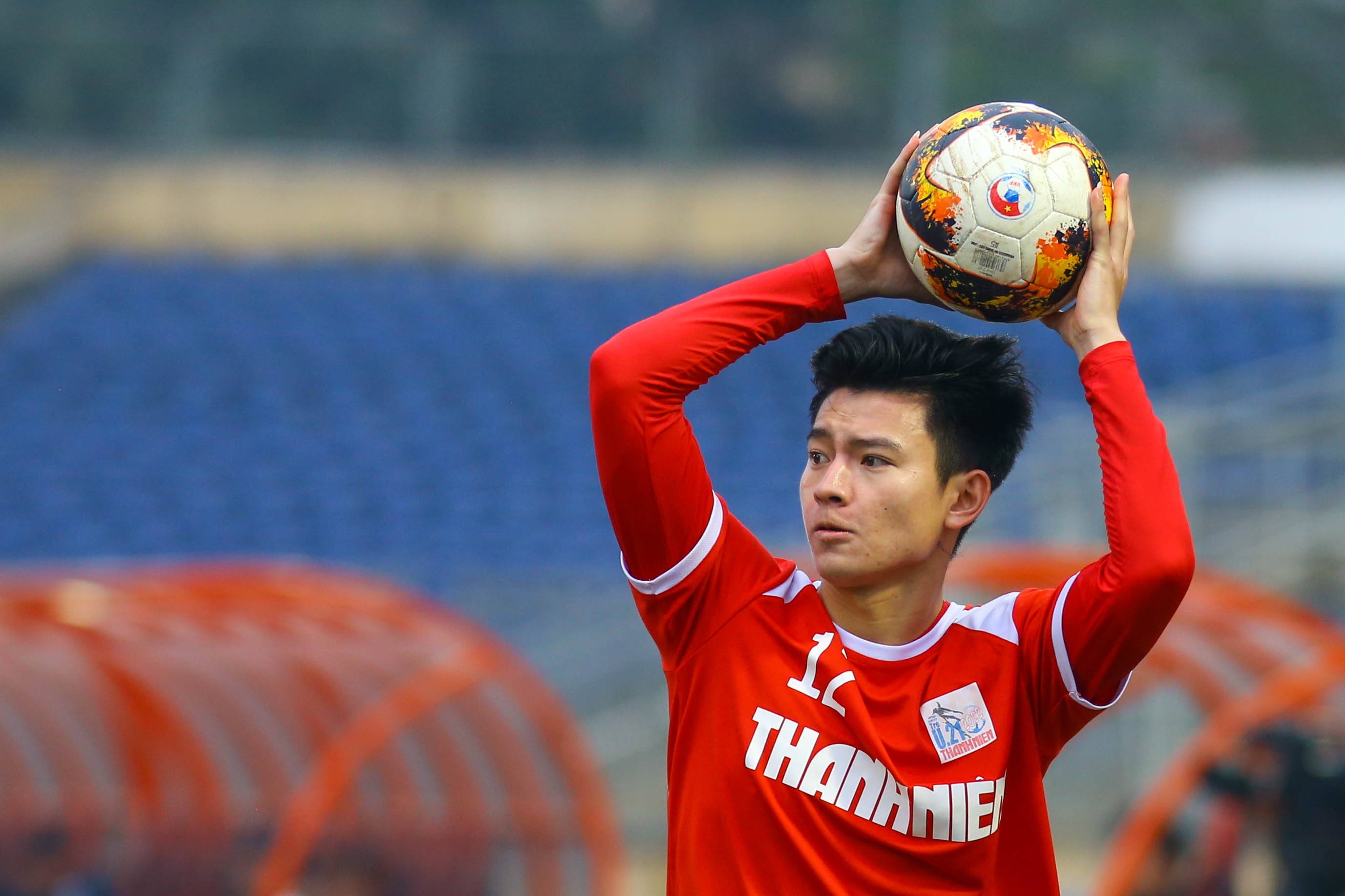 No luc muon mang cua tuyen thu Viet Nam o giai U21 Quoc gia hinh anh