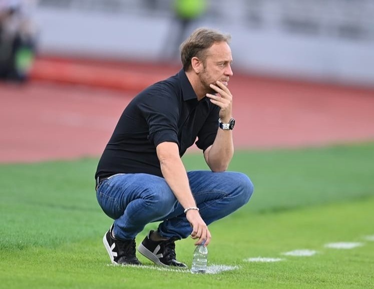 HLV Polking noi gi ve tinh huong khien Shin Tae-yong noi gian? hinh anh