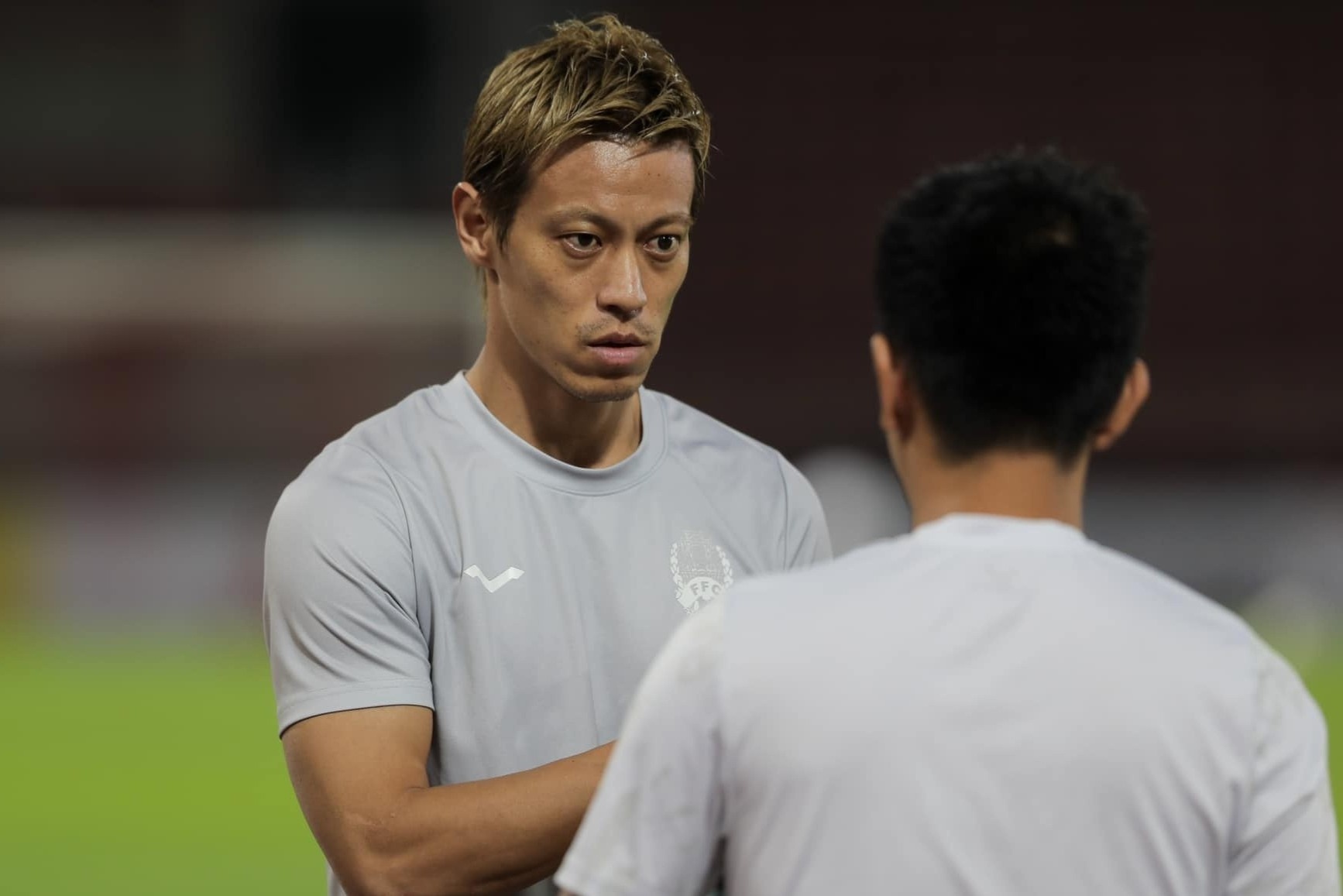 HLV Polking khen ngoi Keisuke Honda hinh anh