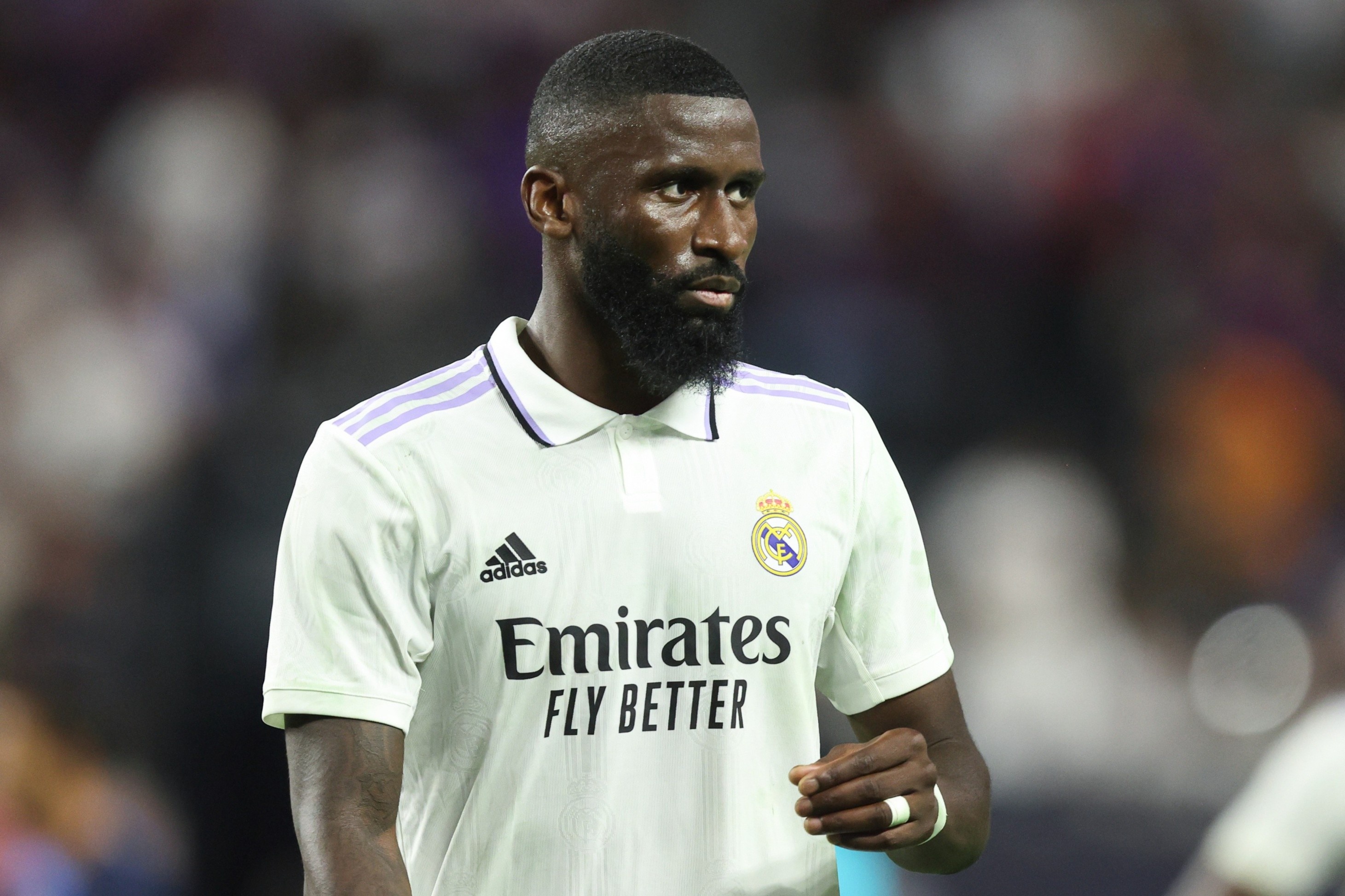 Rudiger gay that vong tai Real Madrid hinh anh