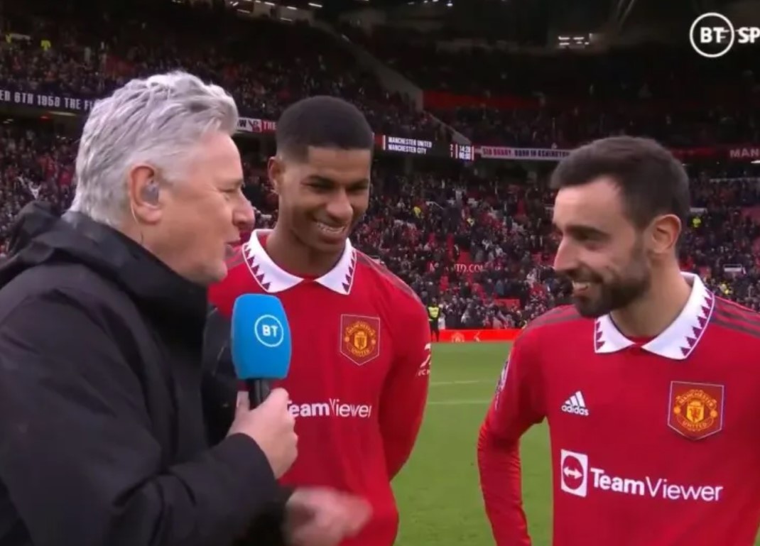 Rashford va Bruno bat cuoi khi duoc hoi ve ban gay tranh cai hinh anh