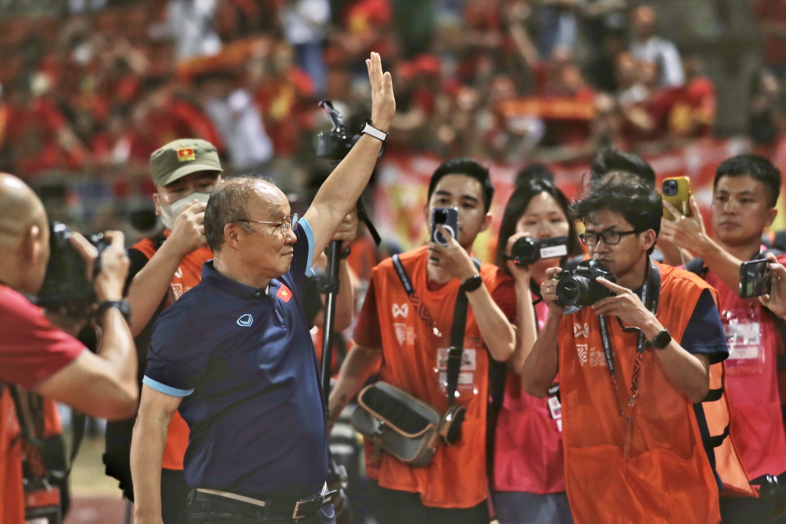 HLV Park: 'Toi nghi nang luc cua minh con thieu' hinh anh