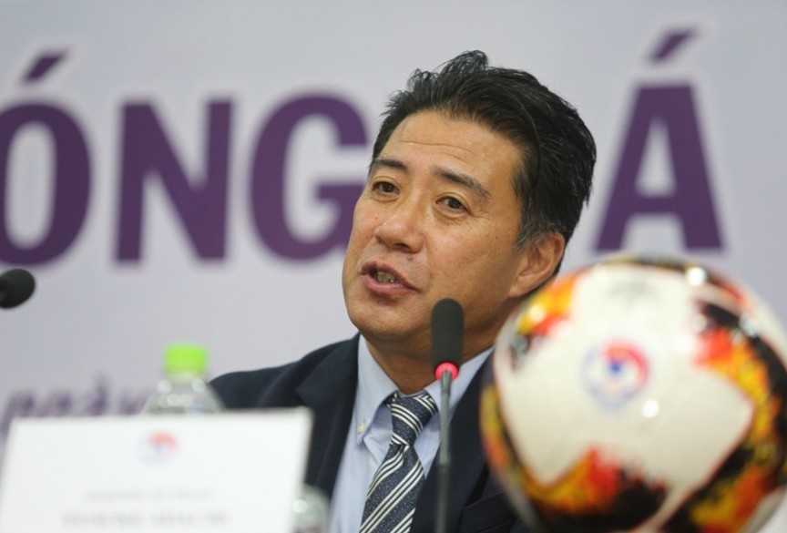 VFF chia tay GDKT nguoi Nhat Ban hinh anh