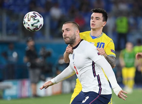 Luke Shaw noi bat nhat dan sao MU thi dau cho tuyen Anh hinh anh
